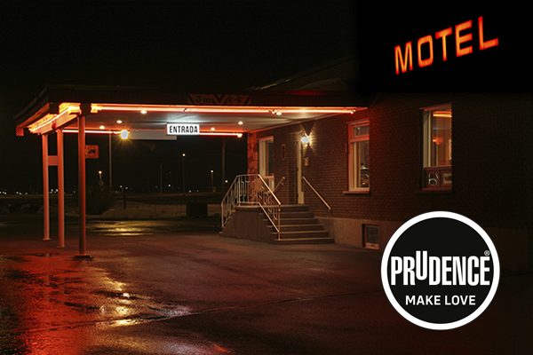 Entrar a motel por primera vez